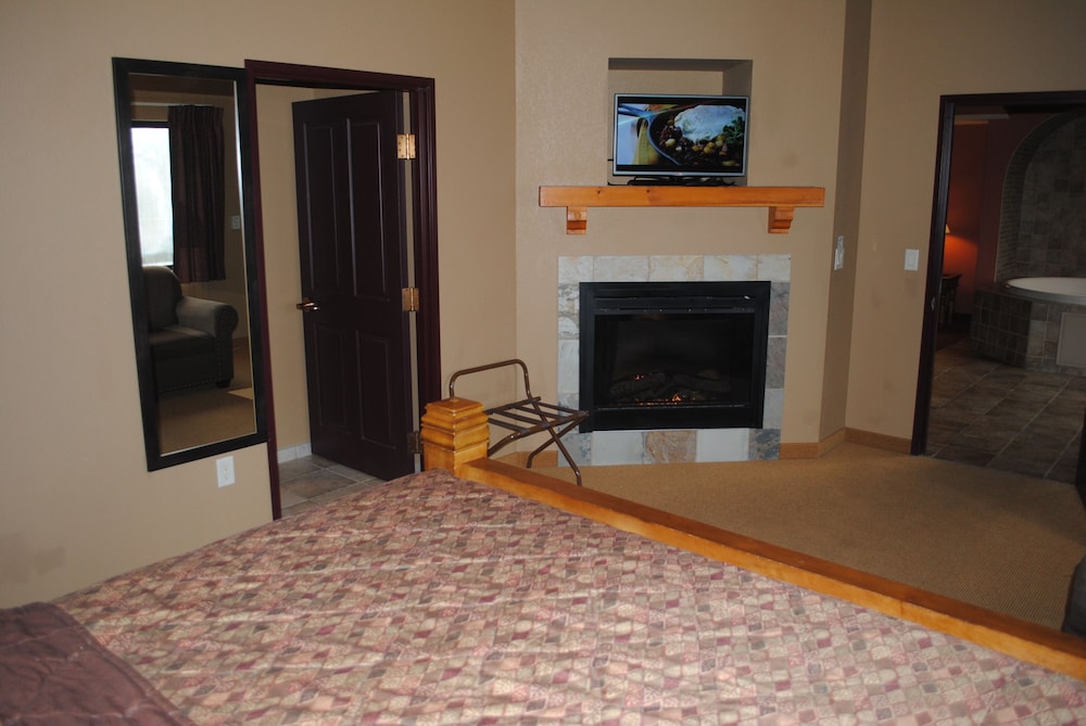 Condo, 2 Bedrooms, Courtyard View