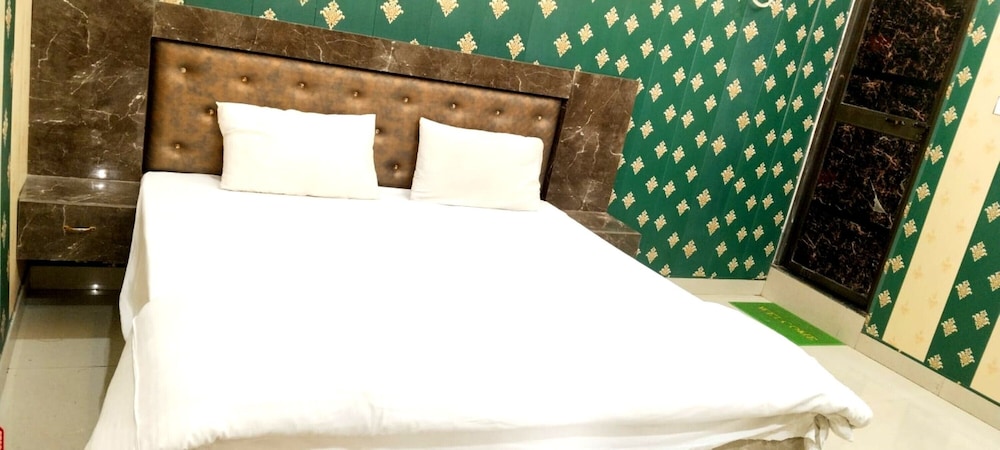 Deluxe Double Room, City View