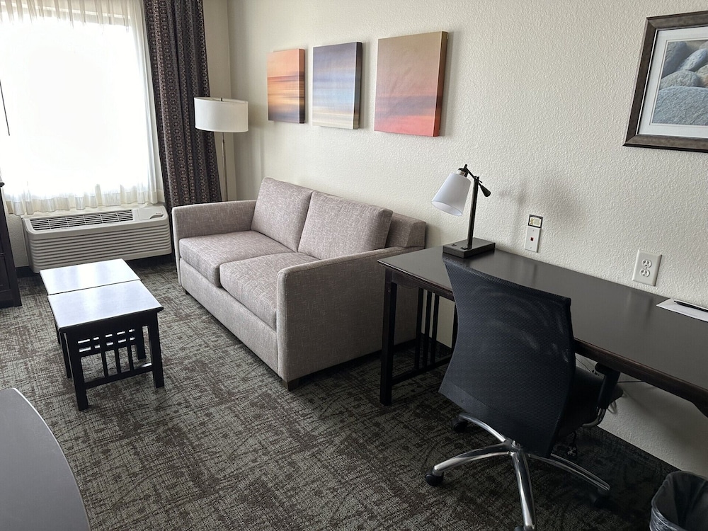 Suite, 1 Bedroom, Accessible, Kitchen (Communications)