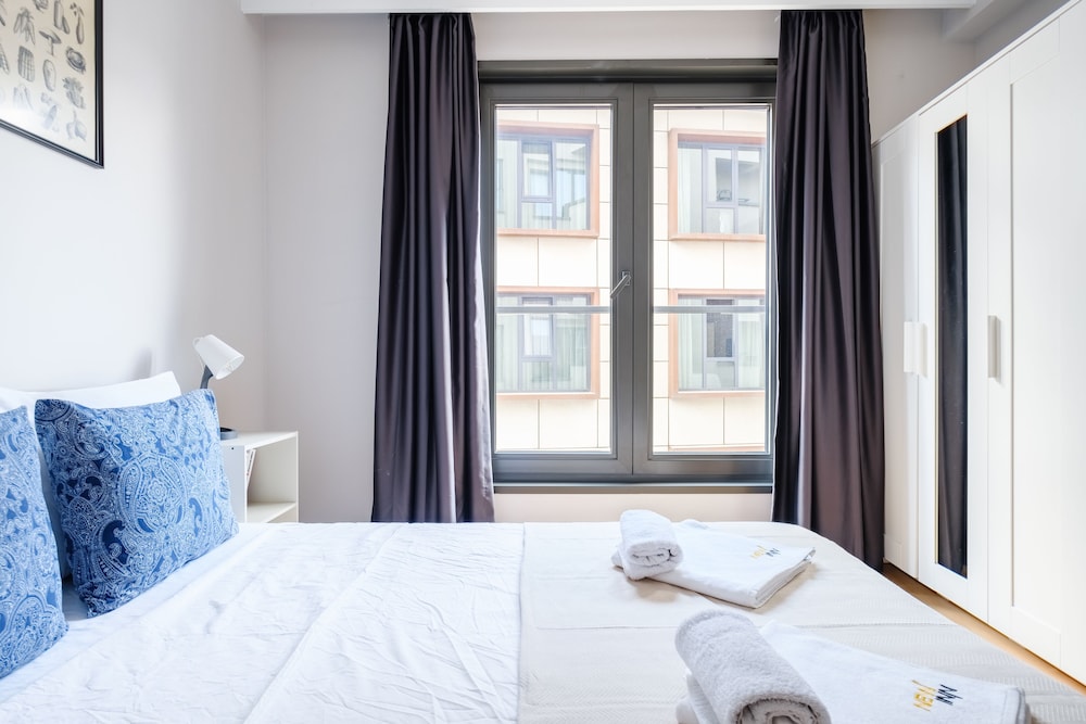 Deluxe Apartment, 1 Bedroom, City View photo 3