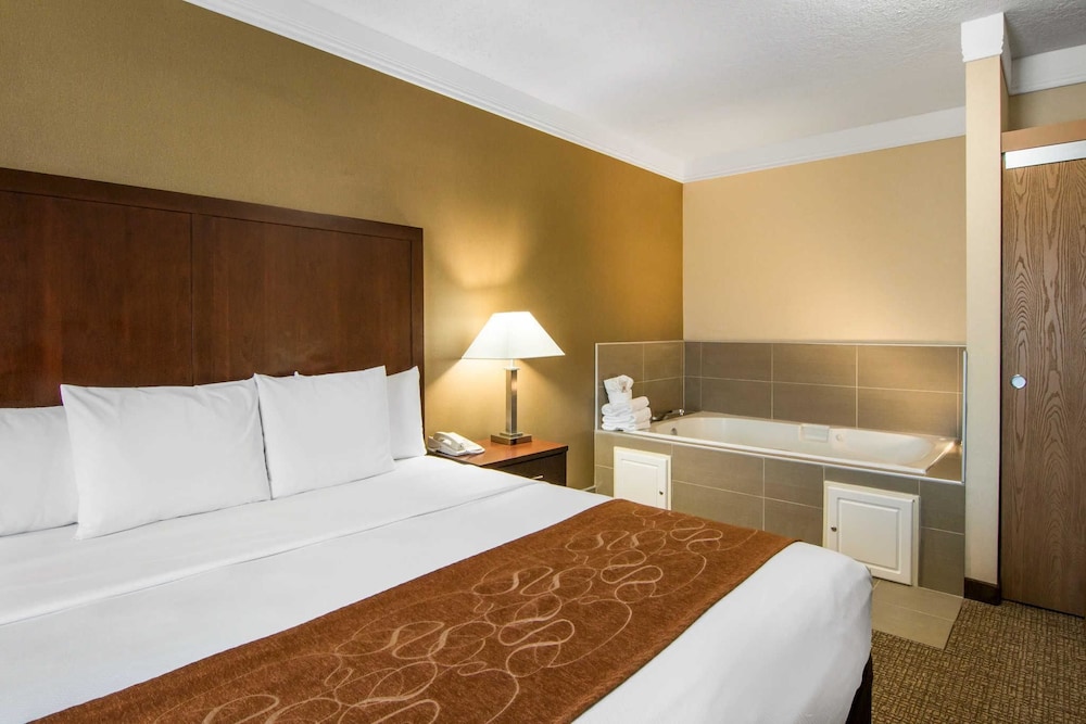 Executive Suite, 1 King Bed, Non Smoking (Spa) - Photo 2