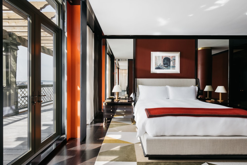 Presidential Suite, Terrace (Roebling)