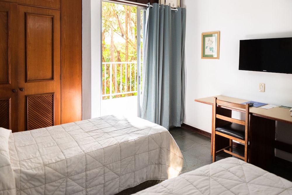 Standard Twin Room, 2 Twin Beds photo 1