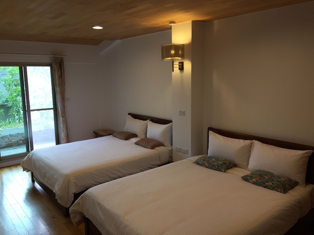 Standard Quadruple Room photo 2