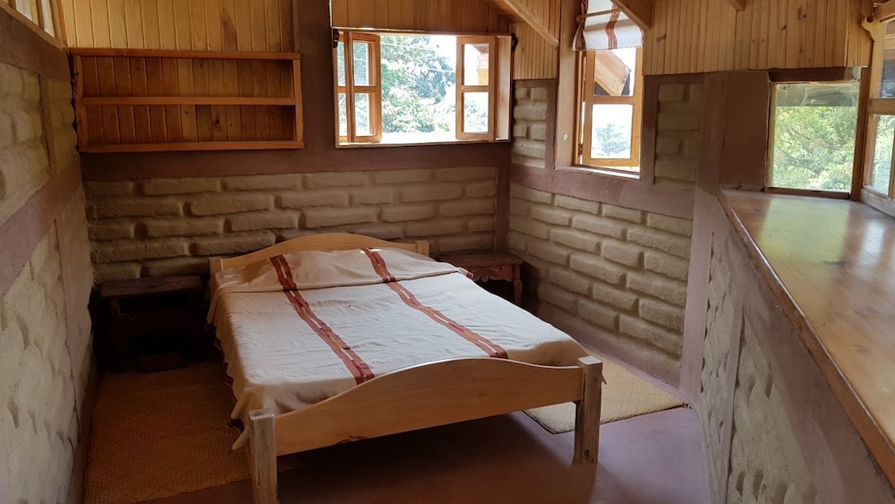 Classic Double Room, Multiple Beds, Non Smoking, Private Bathroom