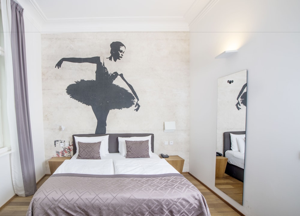 Available room