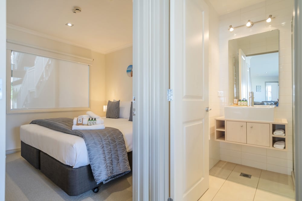 Luxury Apartment, 3 Bedrooms, Ground Floor