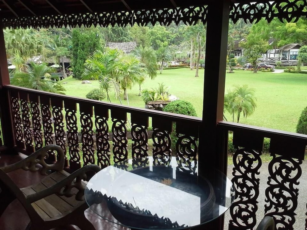 Traditional House, Multiple Bedrooms (บ้านประกายดาว 7bedrooms max18 persons) photo 2