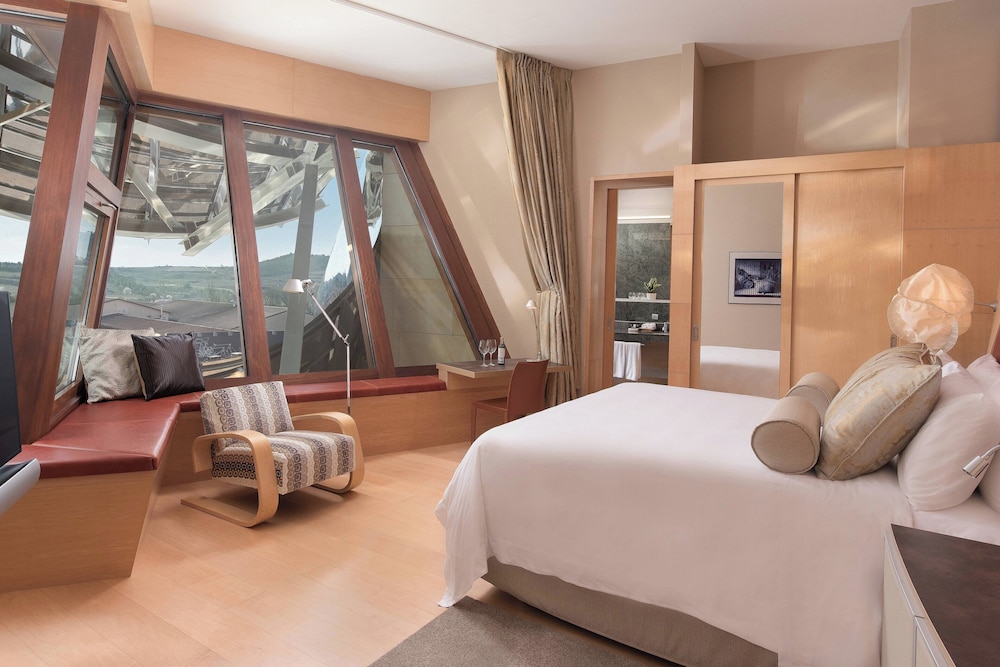 Deluxe Room, 1 King Bed (View)