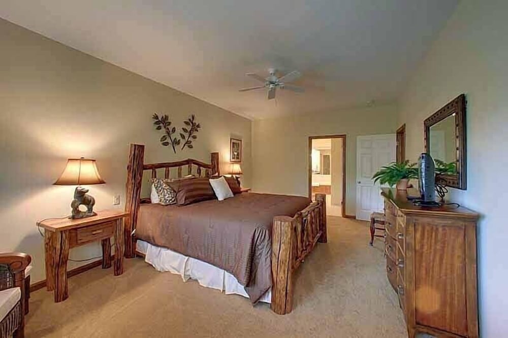 Condo, 4 Bedroom/4 bath photo 3