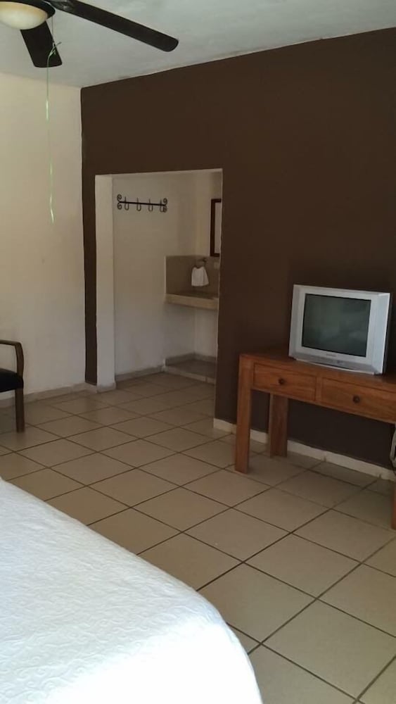 Basic Single Room