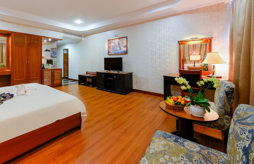 Premier Deluxe Twin Room, Bathtub