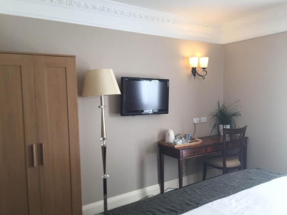 Deluxe Double Room with River View - Photo 7
