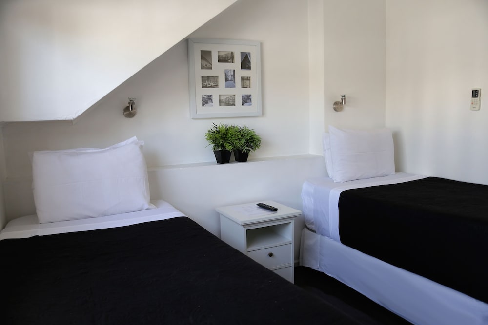Twin Room, 2 Twin Beds photo 1