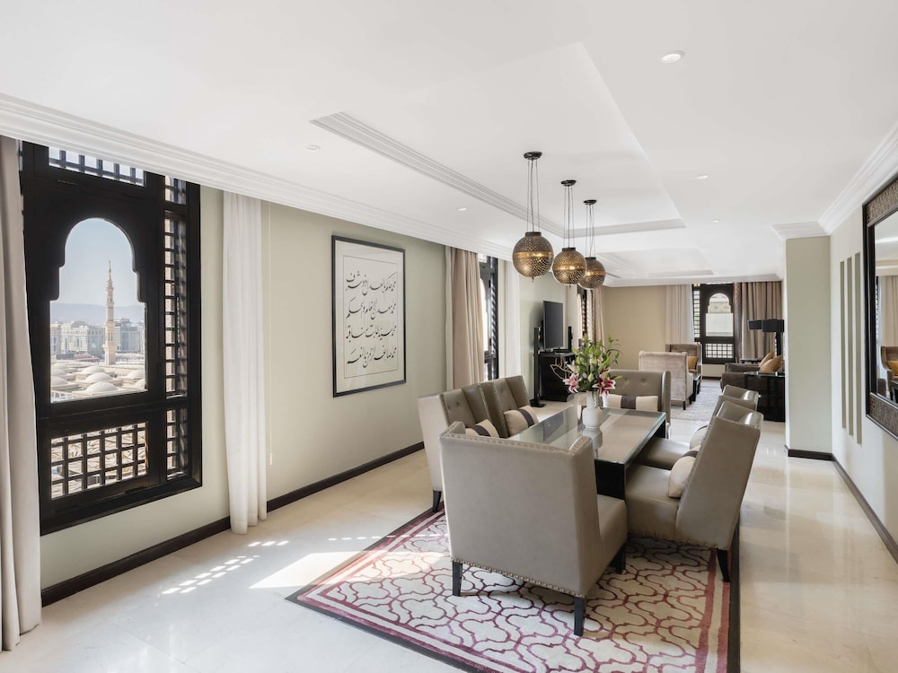 Suite, 1 King Bed (Imperial - Harram Partial View) thumbnail 5