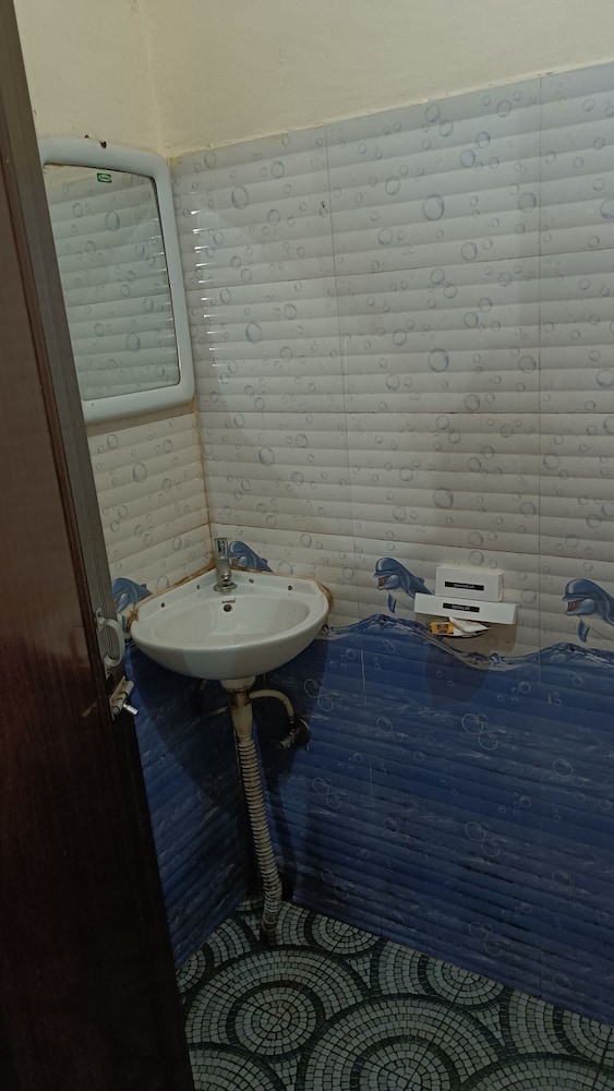 Standard Double Room - Photo 3