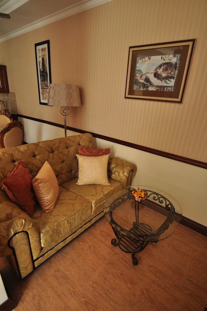 Suite, 1 Double Bed photo 3