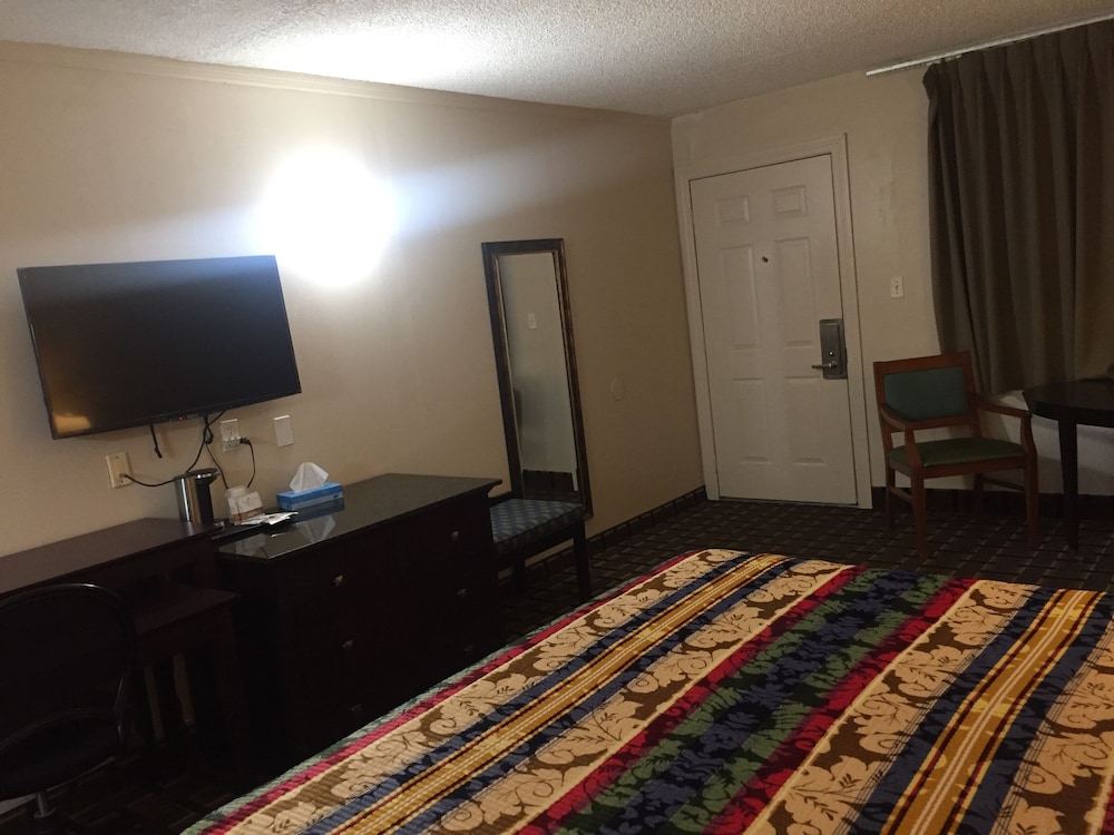 Standard Room, 1 King Bed, Non Smoking