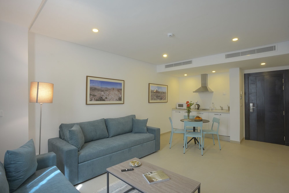 Family Studio Suite photo 3