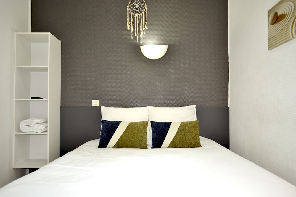 Economy Double Room, Shared Bathroom