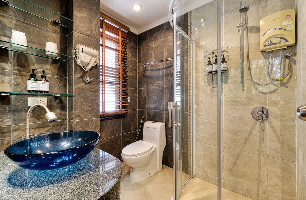 2-Bedroom Villa with Sea View photo 3