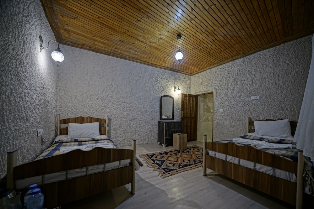 Deluxe Twin Room photo 2