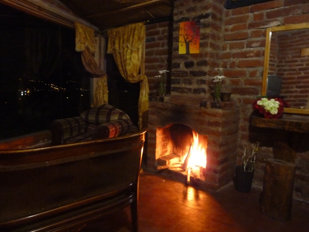 Panoramic Cabin, Fireplace, Lake View photo 3