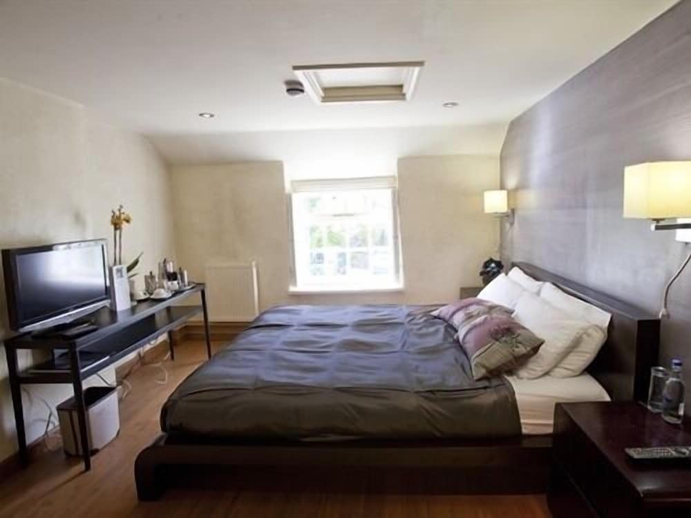 Cosy Double Room, Ensuite photo 2