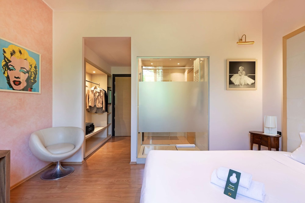 Deluxe Double Room, Non Smoking - Photo 6