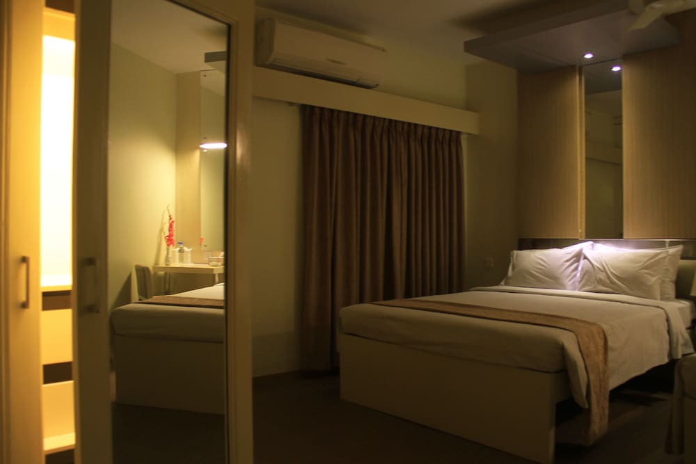 Deluxe Double Room, 1 Double Bed photo 3