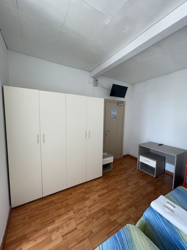 Family Room (6 persone)