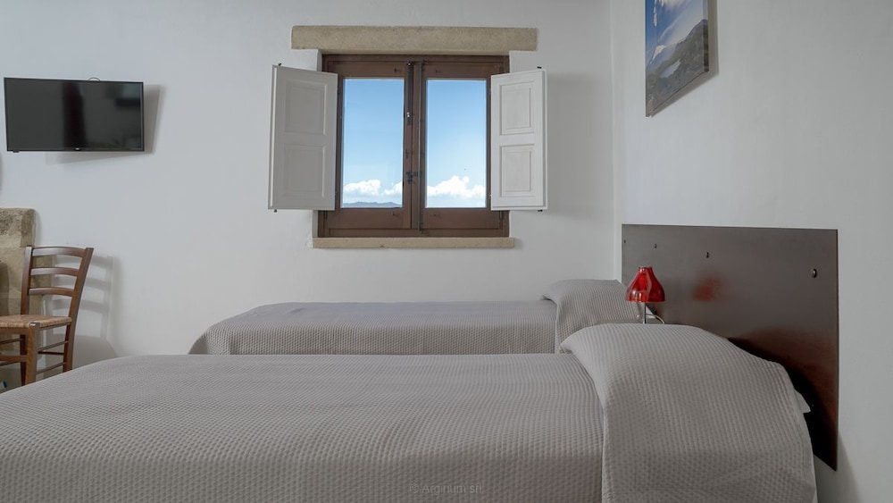 Family Apartment, Multiple Beds (Sellerio) photo 3