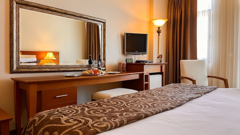 Standard Double or Twin Room, Non Smoking photo 2