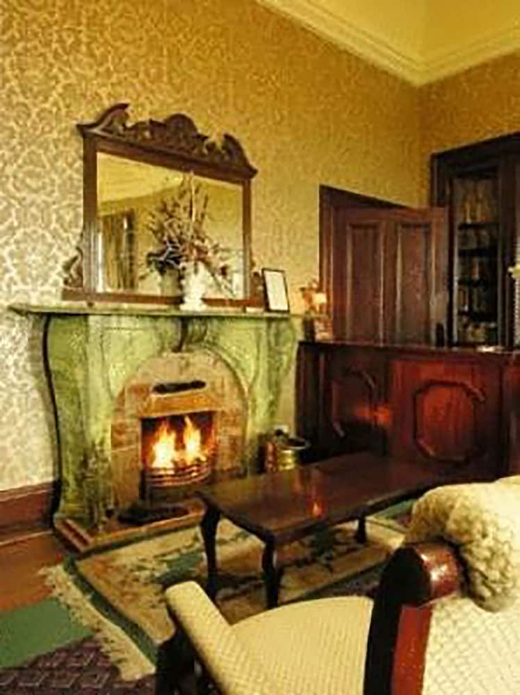 Double or Twin Room - Photo 3
