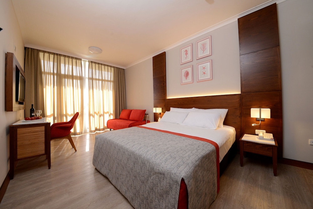 מלון קיסר פרמייר אילת — Premium Room