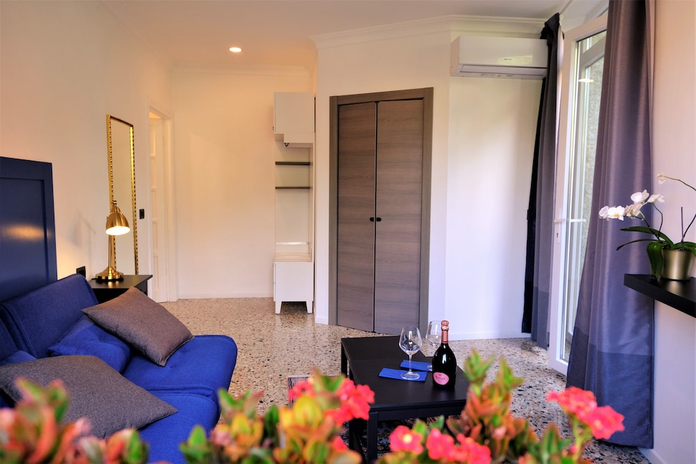 Room, 1 Suite photo 2