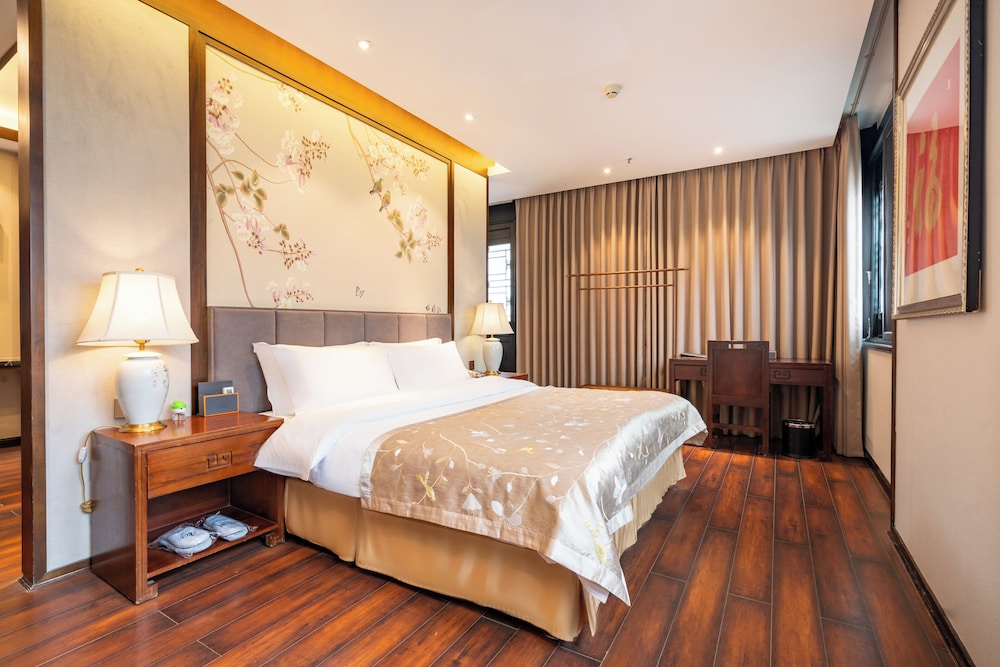 Superior Suite photo 1