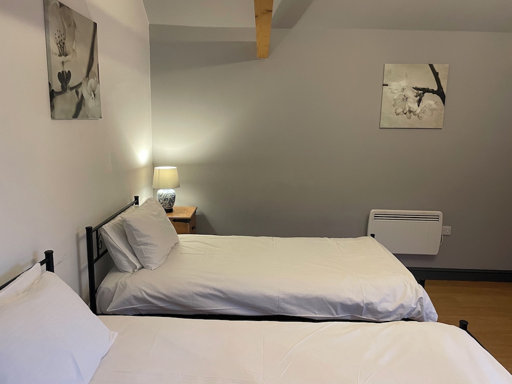 The Dairy Cottage, (Upto Five People) photo 1