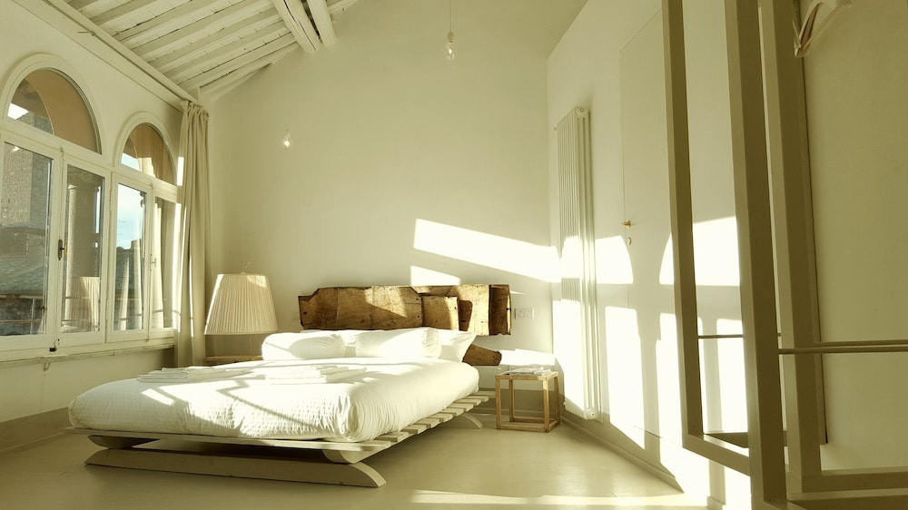 Deluxe Triple Room photo 1