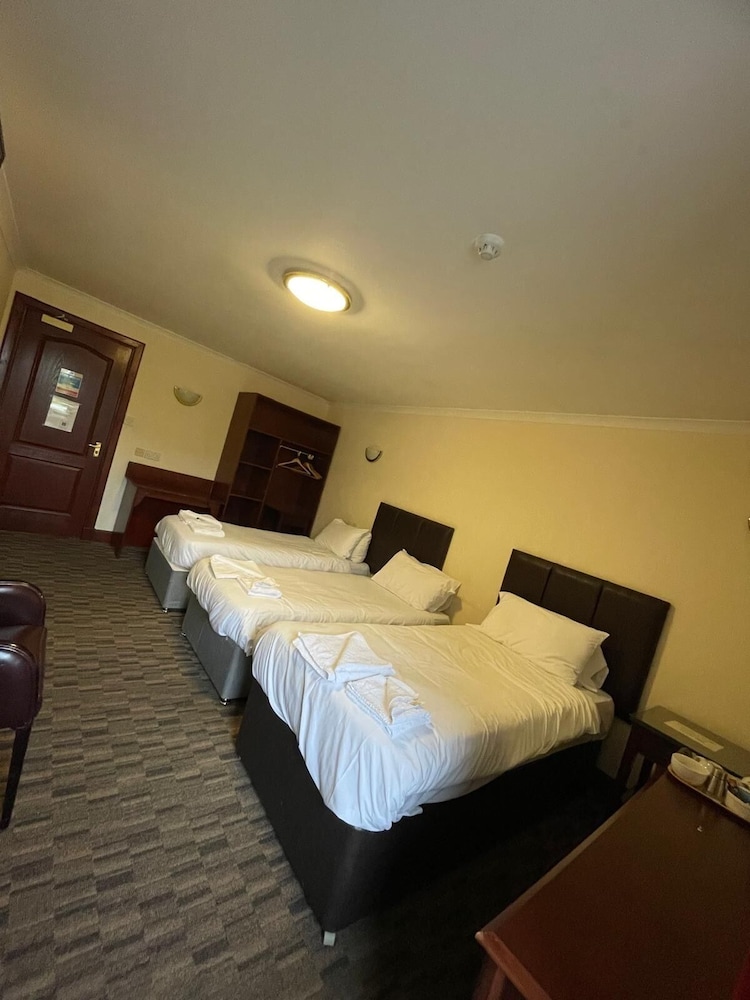 Standard Triple Room, Ensuite