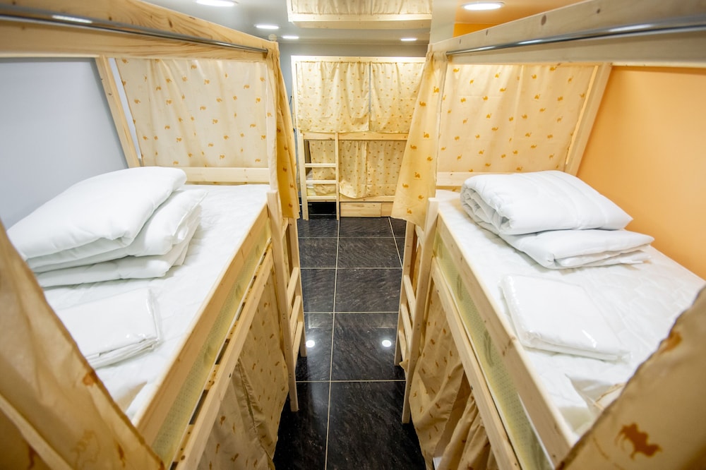 Economy Shared Dormitory, Women only