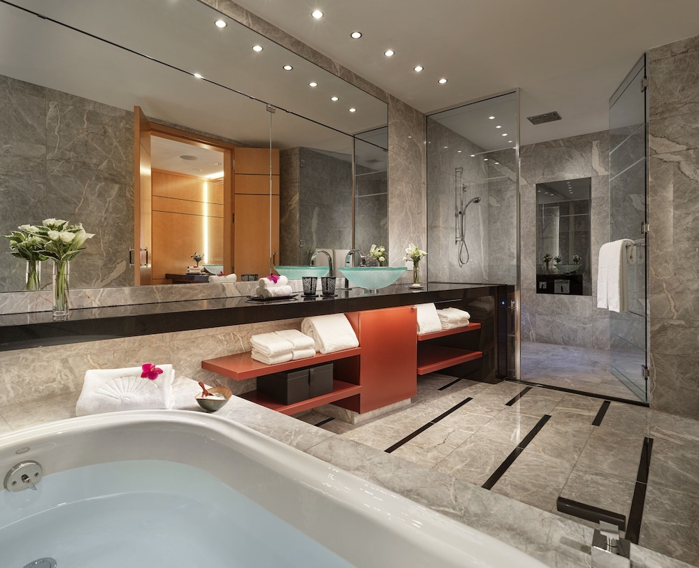 Presidential Suite, 1 King Bed thumbnail 6