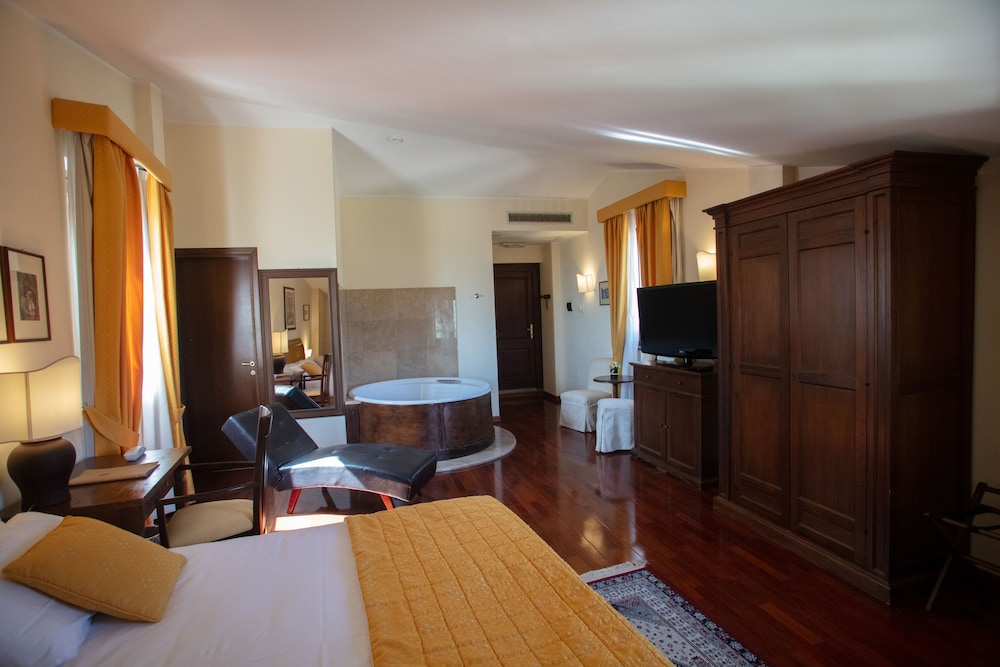 Junior Suite, Valley View (Arianna) photo 2