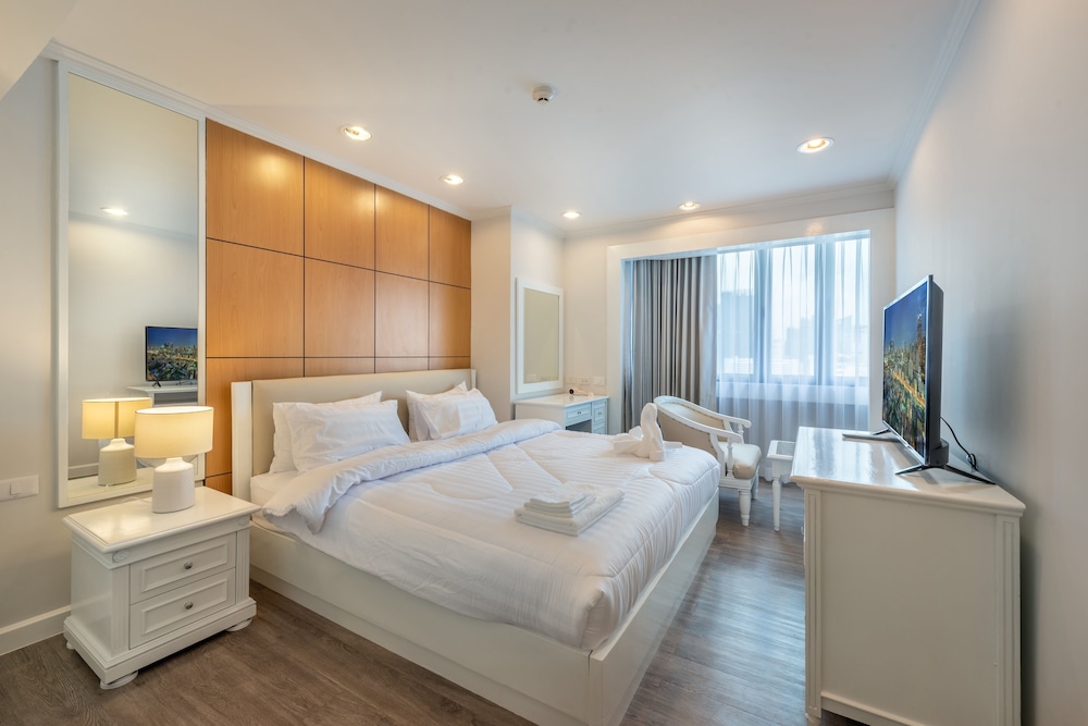 Standard Apartment, City View photo 1