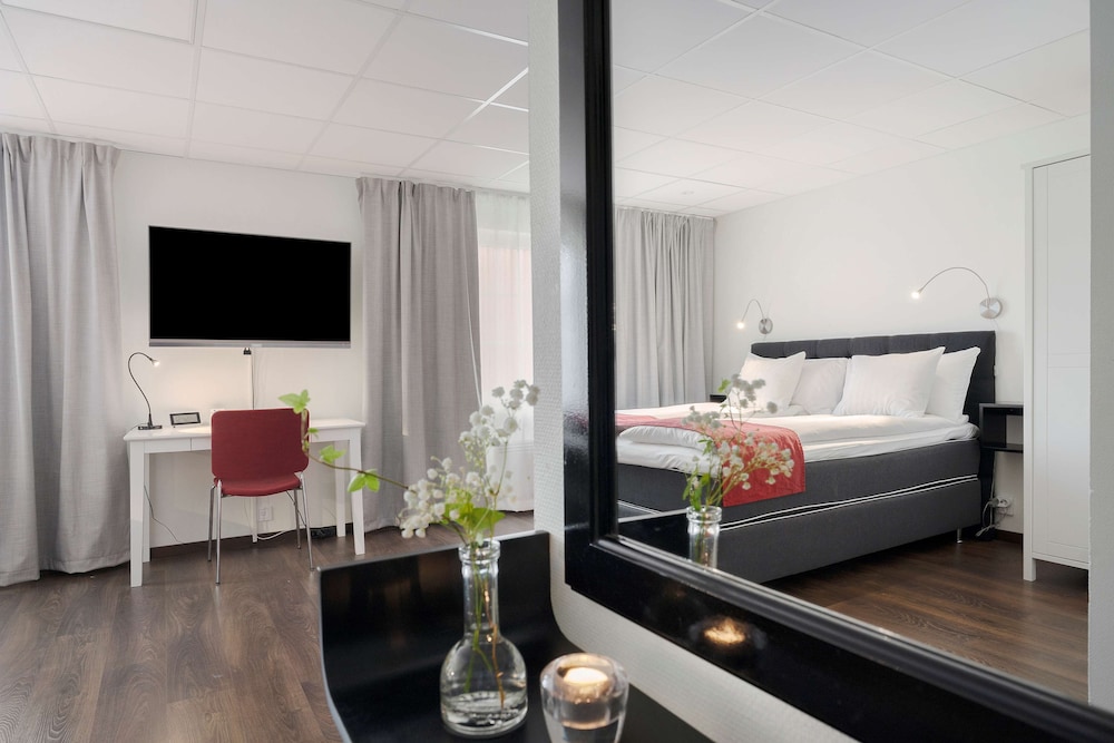Family Room, 2 Twin Beds, Non Smoking photo 3