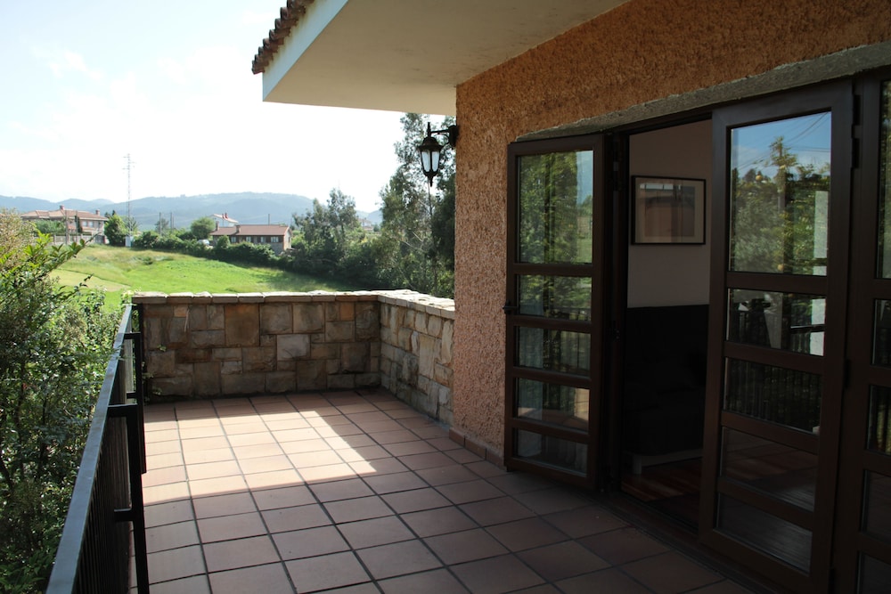 Superior Apartment, 2 Bedrooms, Mountain View photo 2