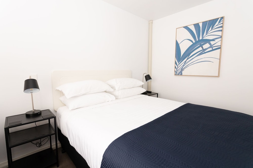 1 Bedroom Apartment - Photo 8