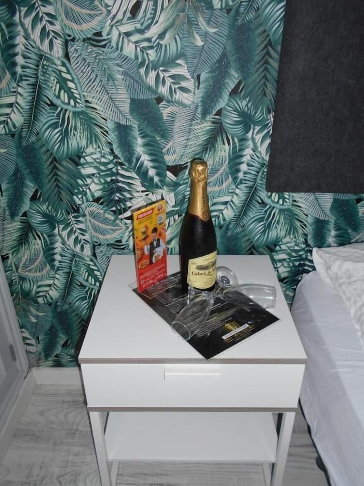 Deluxe Bungalow photo 2