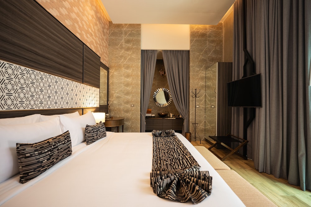 2-Bedroom Villa Suite - Photo 4