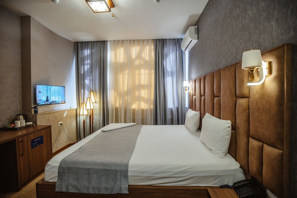 Standard Double Room - Photo 6